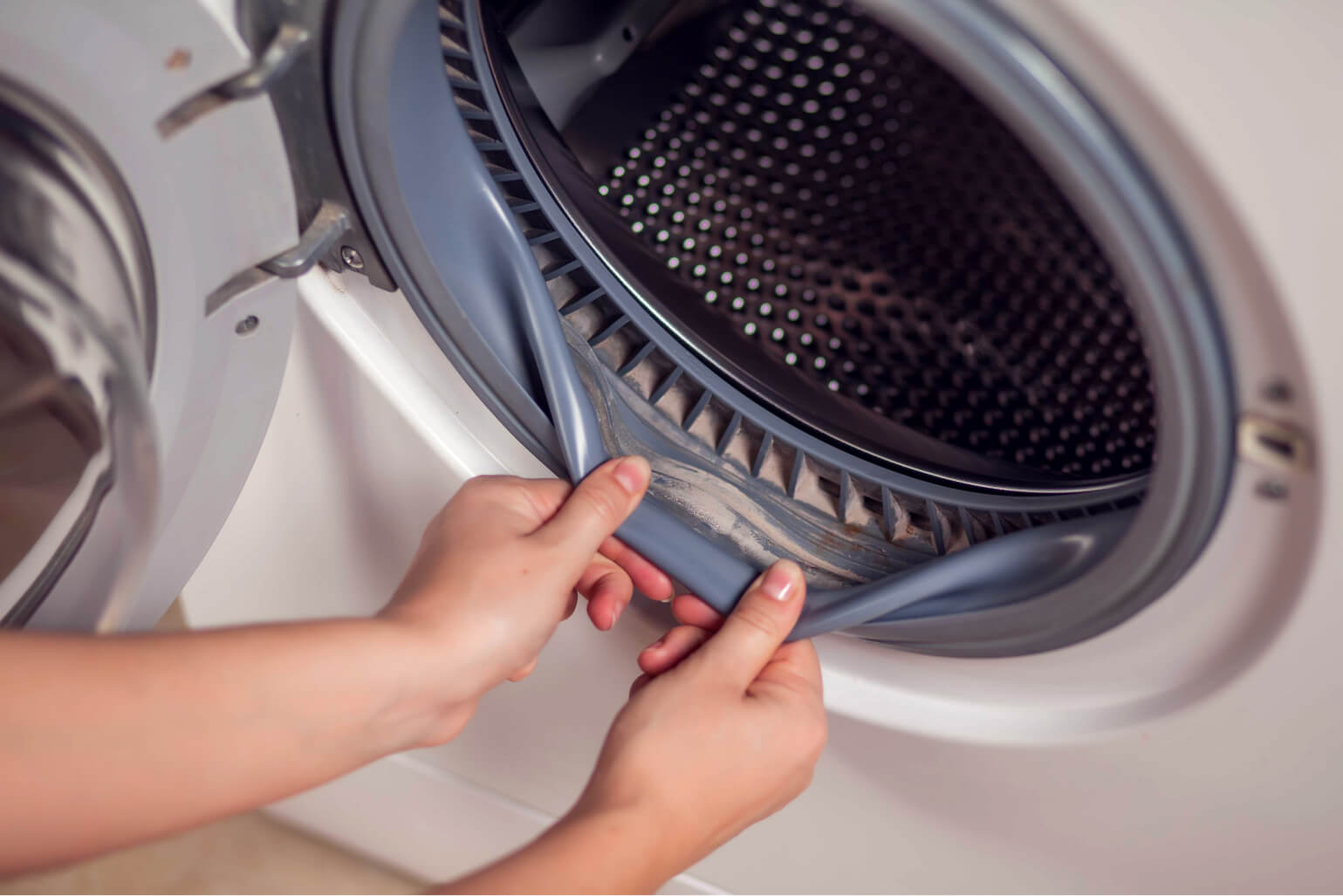 How to Clean Front Load Washing Machine