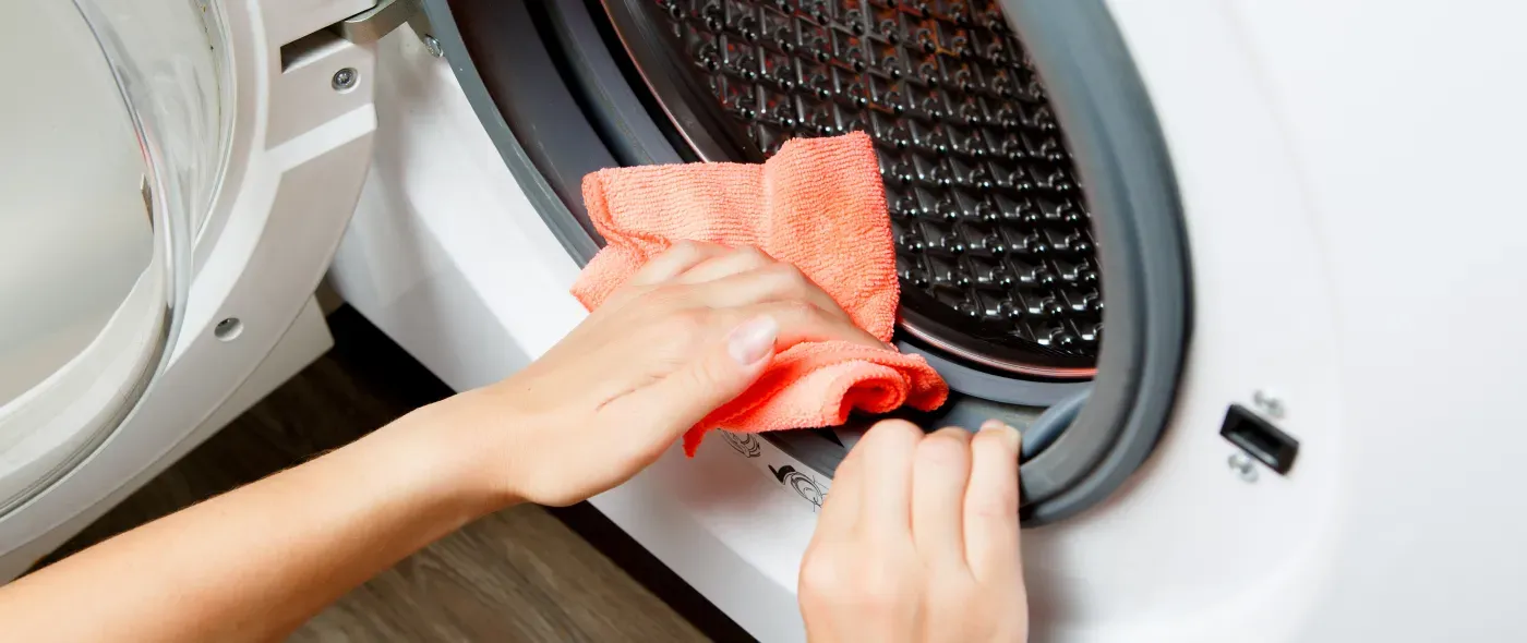 How to Clean a Washing Machine That Smells